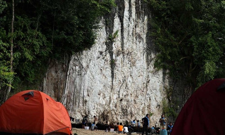 Wisata Panjat Tebing di Konawe Sulawesi Tenggara