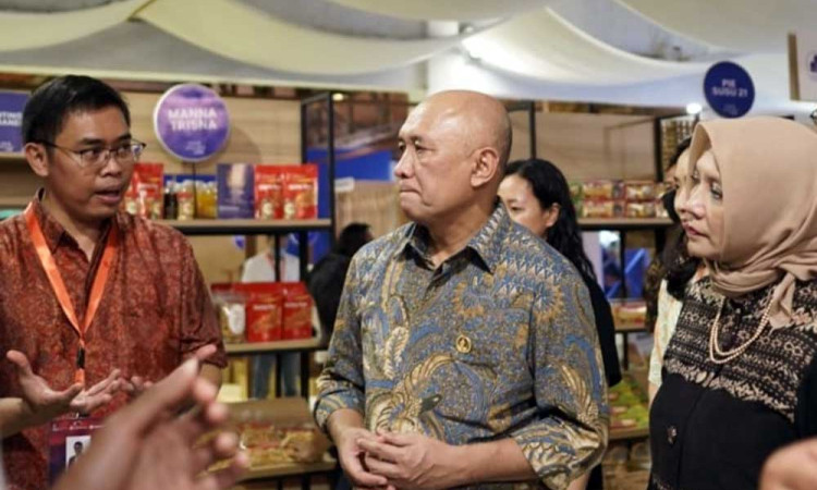 BCA Bangga Lokal di Pasar Nusa Dua Bali 