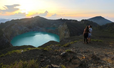 Pesona Keindahan Danau Kelimutu di Kawasan Taman Nasional Kalimutu