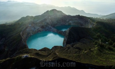 Pesona Keindahan Danau Kelimutu di Kawasan Taman Nasional Kalimutu