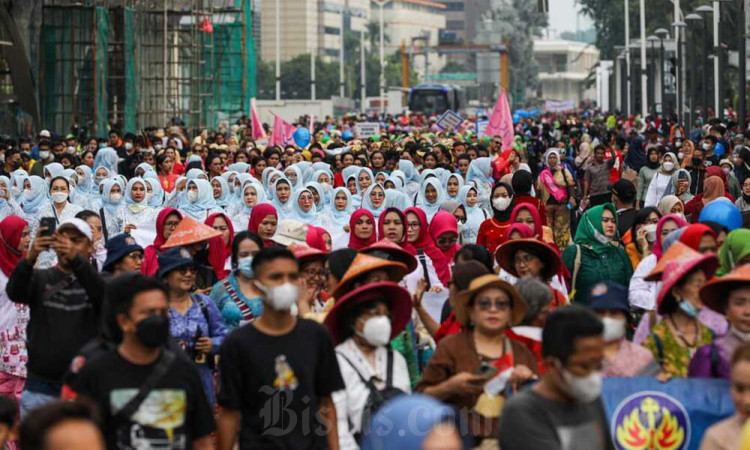Aksi Perempuan Dukung Kebaya Goes To Unesco