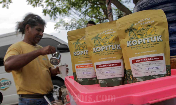 Mencicipi Kopi Kelilling Khas Flores di Labuan Bajo