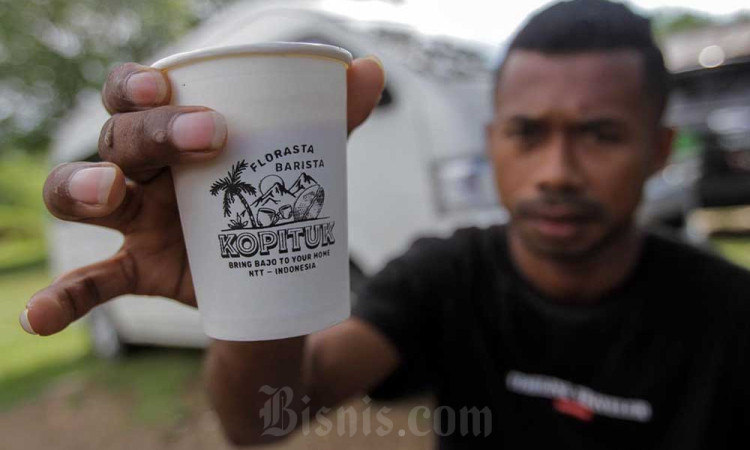 Mencicipi Kopi Kelilling Khas Flores di Labuan Bajo