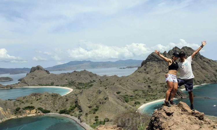 Keindahan Pulau Padar di Taman Nasional Komodo Menjadi Daya Tarik Wisatawan