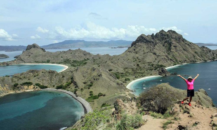 Keindahan Pulau Padar di Taman Nasional Komodo Menjadi Daya Tarik Wisatawan