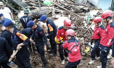 SIG Kirimkan Tim Reaksi Cepat (TRC) Salurkan Bantuan untuk  Korban Bencana Gempa Bumi Cianjur