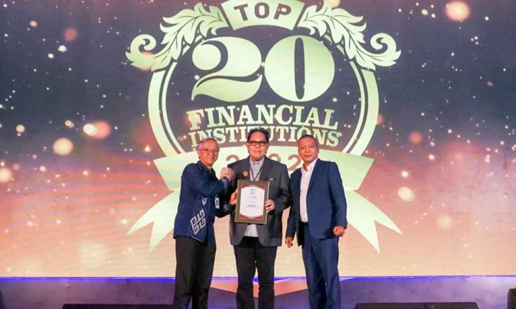 Bank DKI Raih Tiga Penghargaan Pada Gelaran Top 20 Financial Institution Award 2022