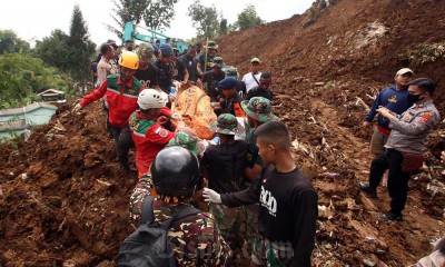 Proses Evakuasi Jenazah Korban Gempa Cianjur