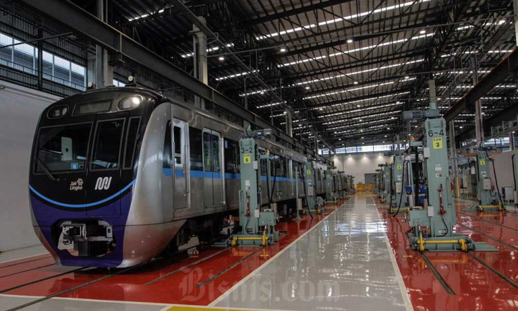 Melihat Dari Dekat Perawatan Kereta MRT Jakarta