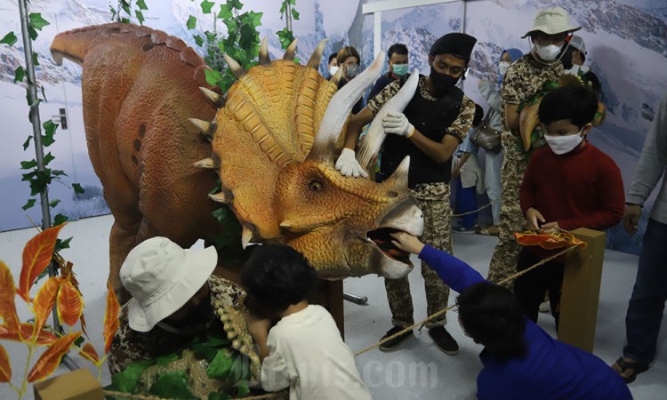 Petualangan Bersama Dinosaurus dan Kingkong di Lippo Mall Kemang