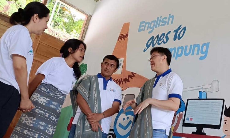 Asuransi Astra Resmikan Learning Center English Goes To Kampung di NTT