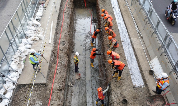 Pembangunan D-Wall Stasiun MRT Jakarta Kota Mulai Dilakukan