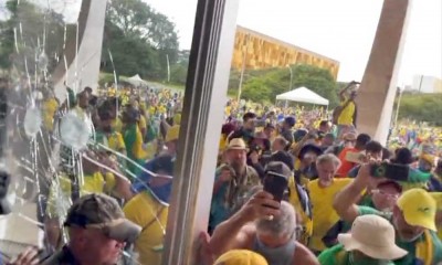 Pendukung Bolsonaro Serbu Istana Kepresidenan Brasil