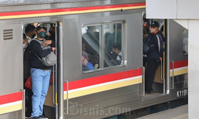 Jumlah Penumpang KRL Menembus 11 Juta Pada Pekan Ketiga Januari