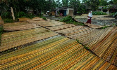 Melihat Lebih Dekat Kampung Perajin Kerai di Banten