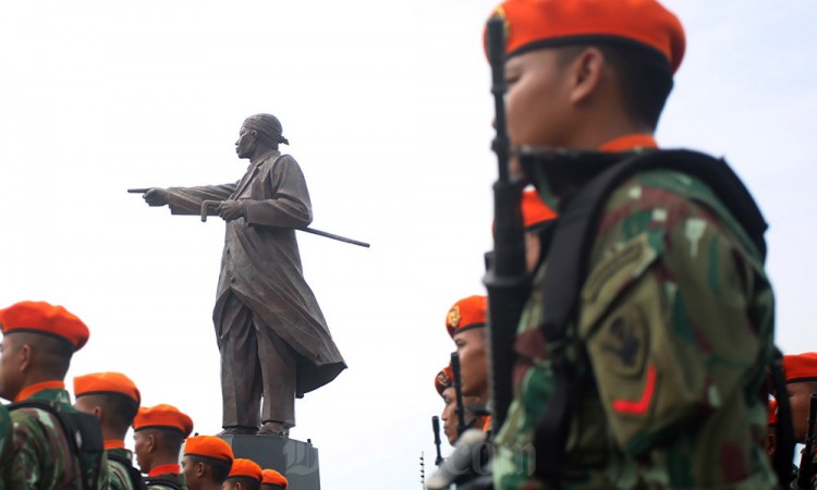 Panglima TNI Resmikan Monumen Jenderal Soedirman