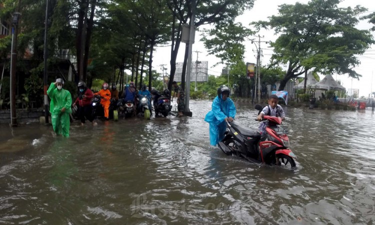 Sejumlah Wilayah di Makassar Terendam Banjir