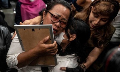 Ekspresi Keluarga Brigadir J Saat Fredi Sambo Divonis Hukuman Mati Oleh Pengadilan