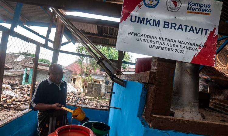 Inovasi Pengolahan Limbah Kelapa Menjadi Minuman Herbal