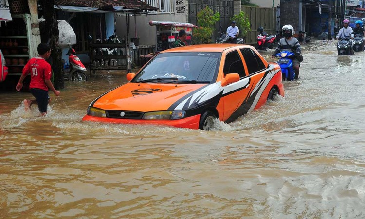 Tanggul Sungai Jebol, Sejumlah Wilayah di Kudus Jawa Tengah Terendam Banjir