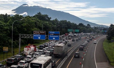Kemacetan Jalur Wisata Puncak Saat Libur Isra Miraj Nabi Muhammad SAW