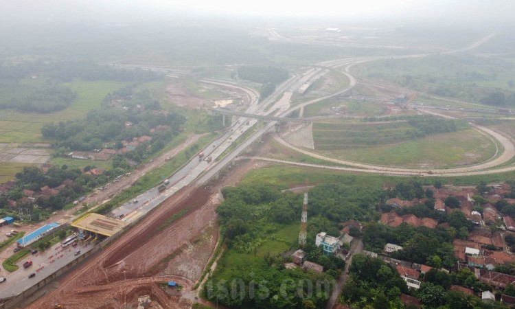PT Jasa Marga (Persero) Tbk. Percepat Pembangunan Jalan Tol Japek Selatan 