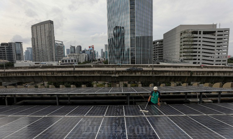 Dewan Energi Nasional Dorong Pembangunan Pabrik Panel Surya Pertama di Indonesia