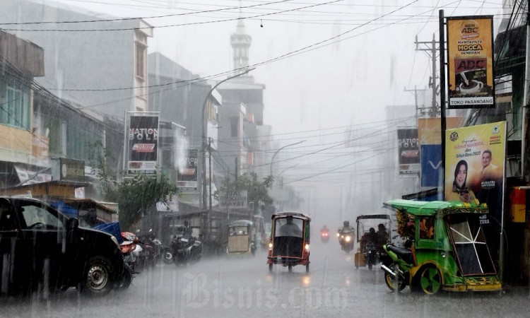 BMKG Prediksi Cuaca Buruk Terjang Wilayah Makassar Hingga Minggu Depan