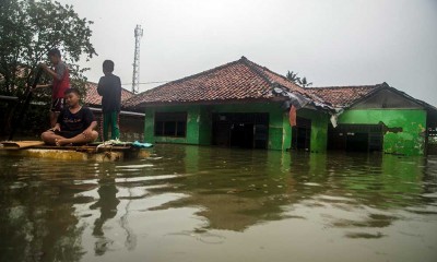Sebanyak 93.320 Warga dan 19.232 Bangunan di Karawang Terdampak Banjir
