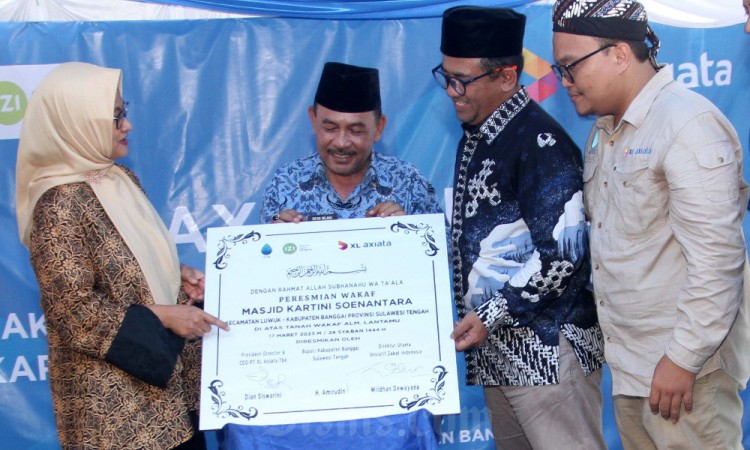 XL Axiata Resmikan Masjid di Kabupaten Banggai Sulawesi Tengah.