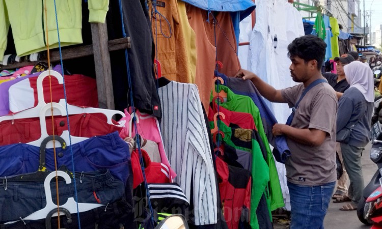 Kapolri Akan Menindak Tegas Penyelundupan Impor Pakaian Bekas