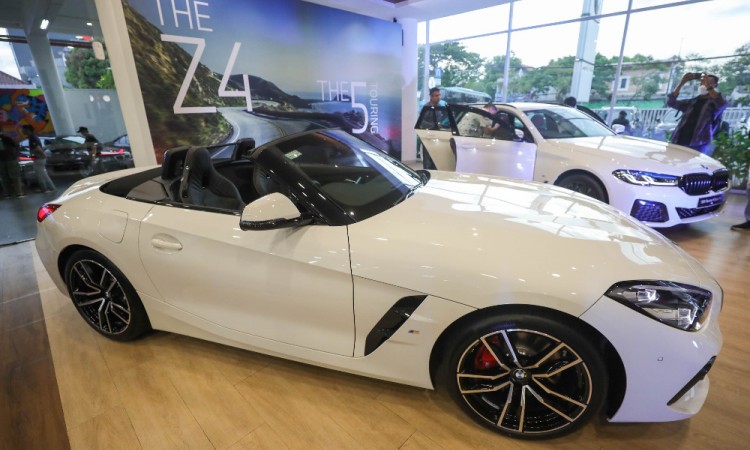 BMW Indonesia Luncurkan BMW Z4 Yang Hadir Dalam Dua Varian