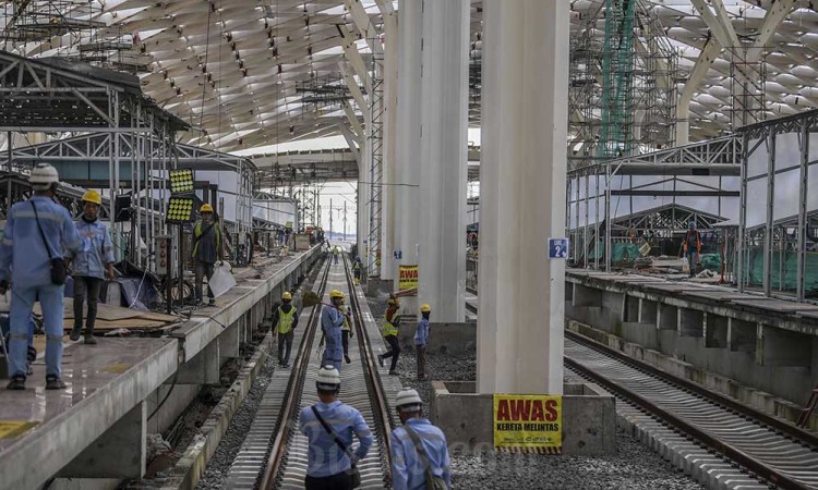 Penyelesaian Peletakan Rel Kereta Cepat Jakarta-Bandung