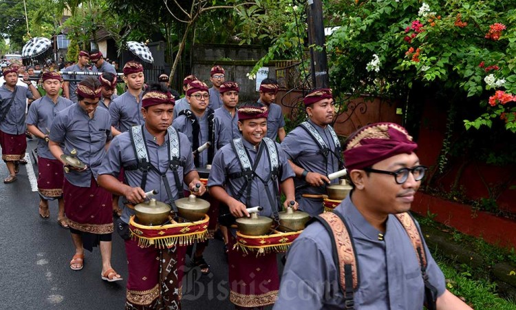 Perayaan Minggu Palma di Bali