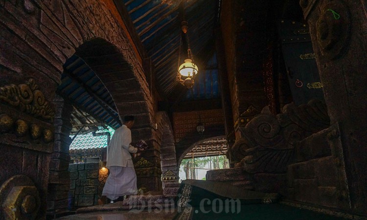 Masjid Majapahit Al Hikam Kayugeritan Berarsitektur Jawa Kuno