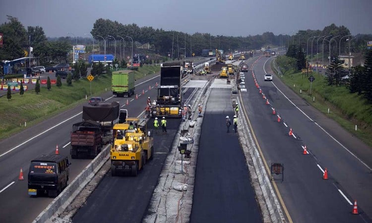 Penambahan Lajur di Jalan Tol Cipali Untuk Antisipasi Kepadatan Saat Arus Mudik