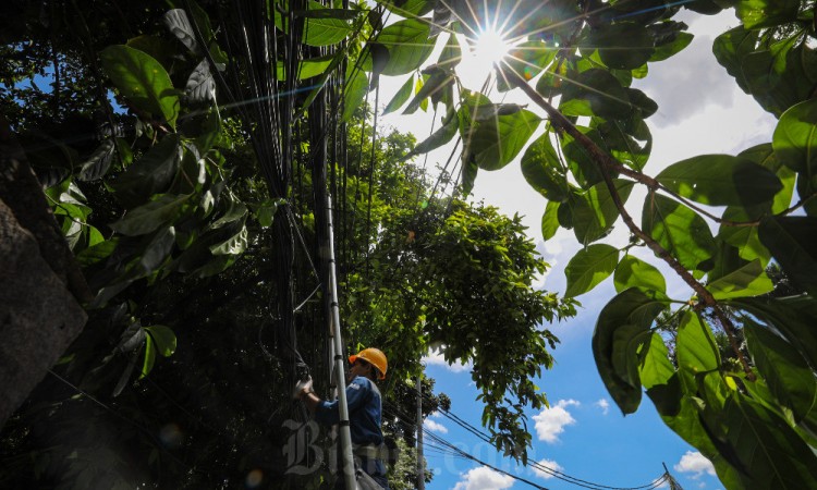 Pemeliharan Layanan Internet Berbasis Fiber Optic