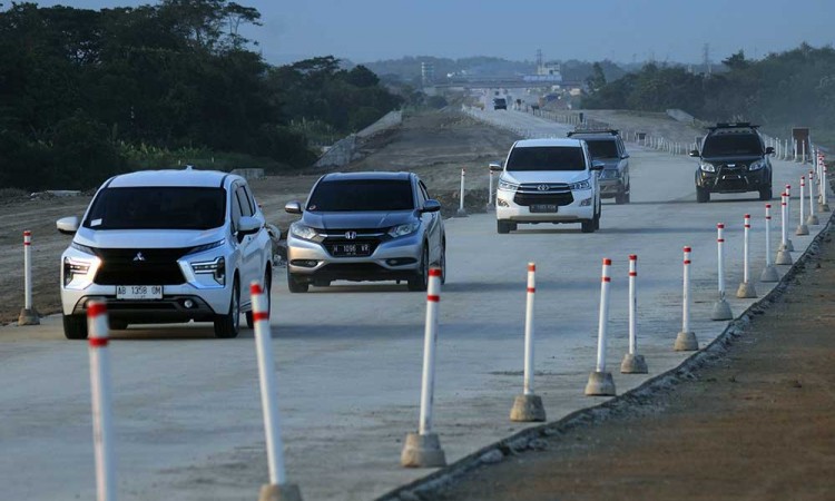Hari Pertama Dibukanya Jalan Tol Fungsional Solo-Yogyakarta 