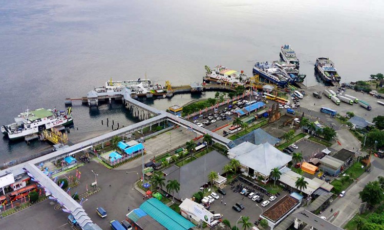 Pelabuhan Gilimanuk Mulai Dipadati Pemudik