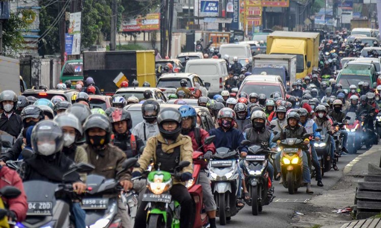 H-4 Lebaran Jalan Nasional di Kabupaten Bandung Dipadati Pemudik