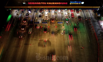 Trafik Kendaraan Yang Melintas di GT Kalikakung Semarang Terus Meningkat