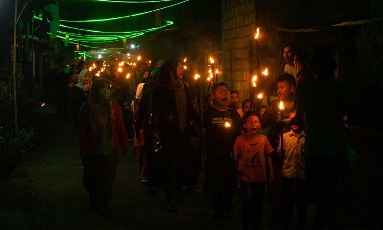 Sambut Hari Raya Idul Fitri 1444 H, Ratusan Anak di Yogyakarta Gelar Takbir Keliling