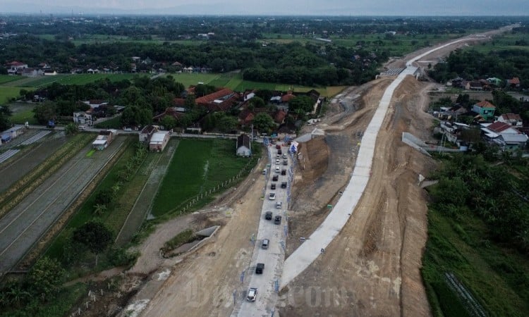 Jumlah Kendaraan Melintas Tol Solo - Yogyakarta