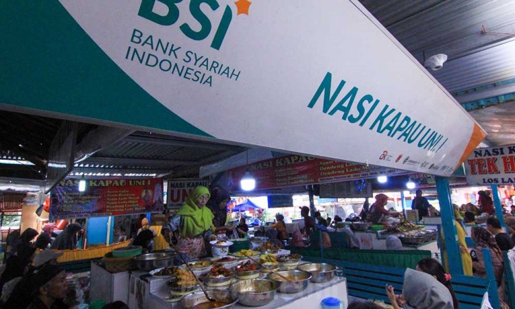 BSI Wujudkan Program Zona Kuliner Halal Aman dan Sehat di Bukittinggi
