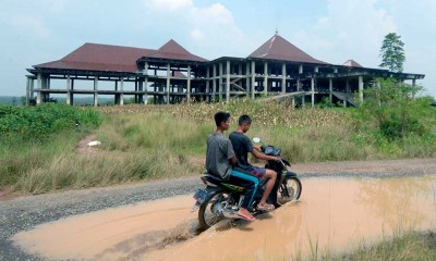 Sejumlah Jalan Akses Menuju Kota Bandar Lampung Rusak Parah