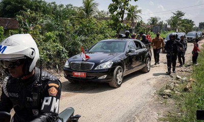 Presiden Joko Widodo Tinjau Jalan Rusak di Provinsi Lampung