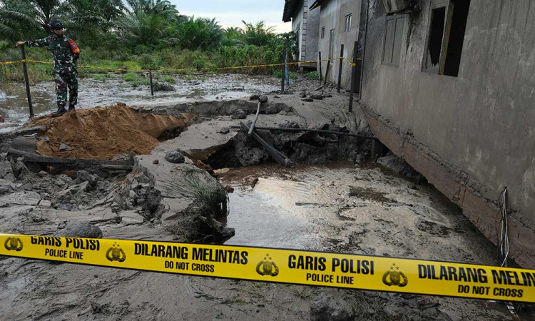 Semburan Lumpur Panas Terjadi di Pondok Pesantren di Kalimantan Barat