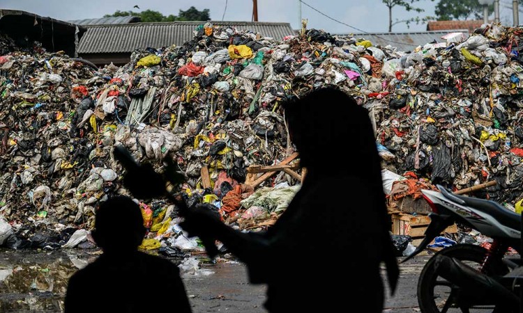 TPS di Kota Bandung Alami Kelebihan Kapasitas