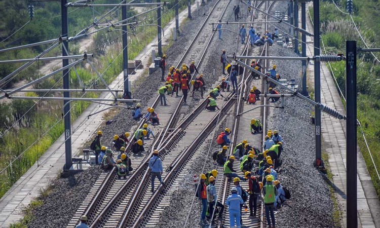 Uji Coba Kereta Cepat Jakarta-Bandung Mulai Dilakukan