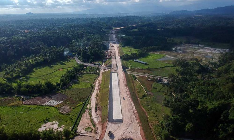 Pembangunan Jalan Tol Padang - Sicincin Sudah Mencapai 37,2 Persen